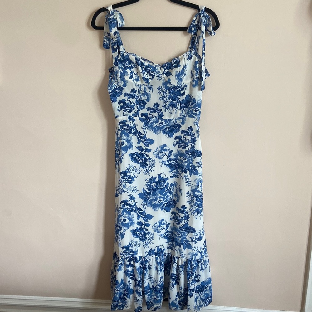 Bloomingdales Aqua floral dress - Reformation look a like - size small